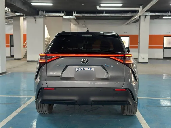 Toyota BZ4X AWD 2023 – photo 9