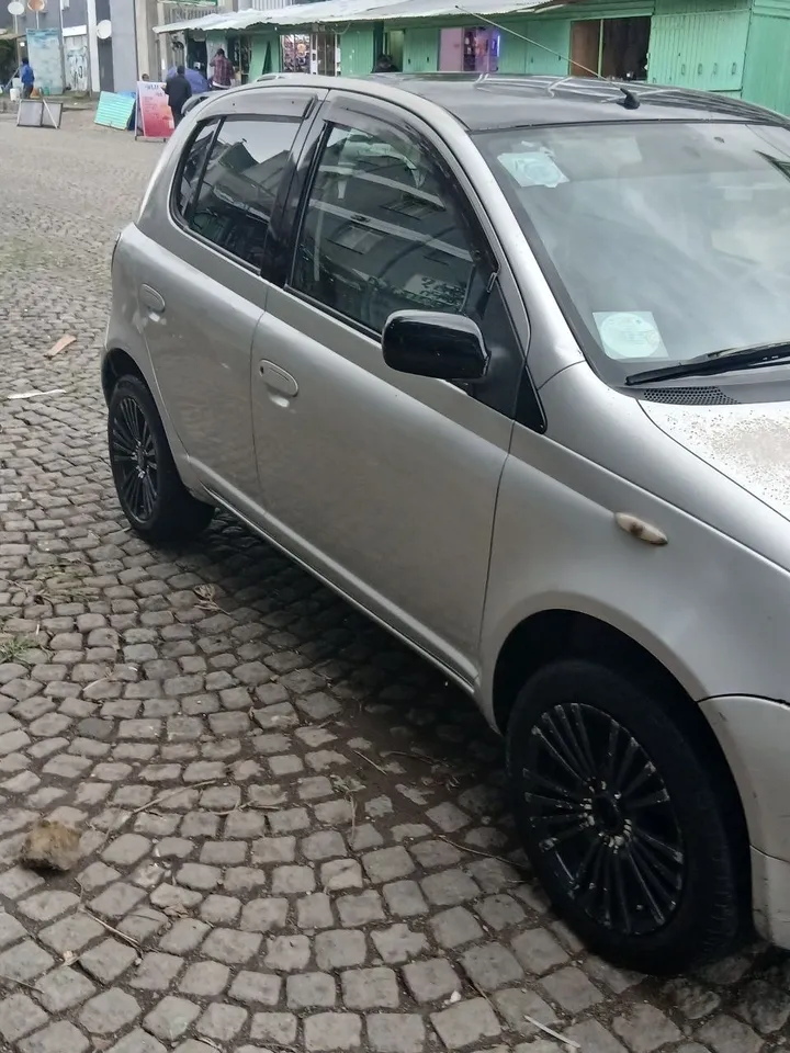 Toyota Vitz 2001 Model – photo 3