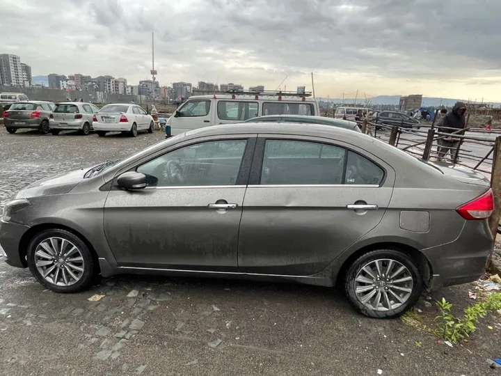 Suzuki Ciaz 2019 Automatic – photo 3