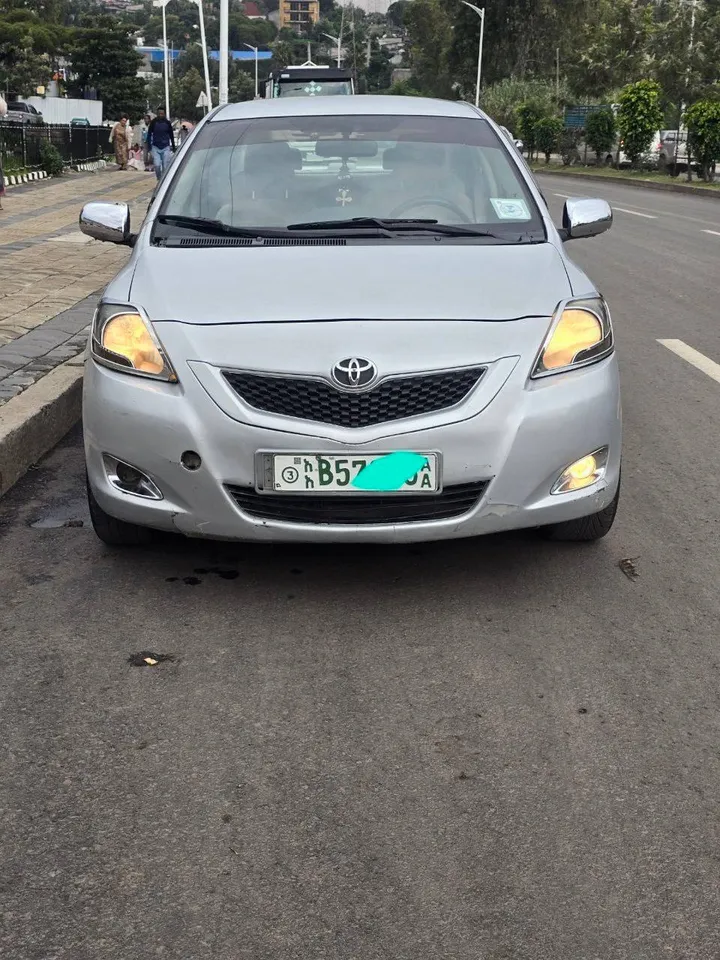 Toyota Yaris Belta 2007 – photo 3