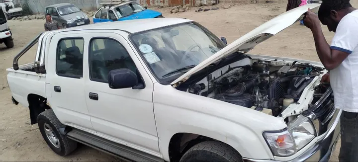 Toyota Hilux Double Cab 2002 – photo 6