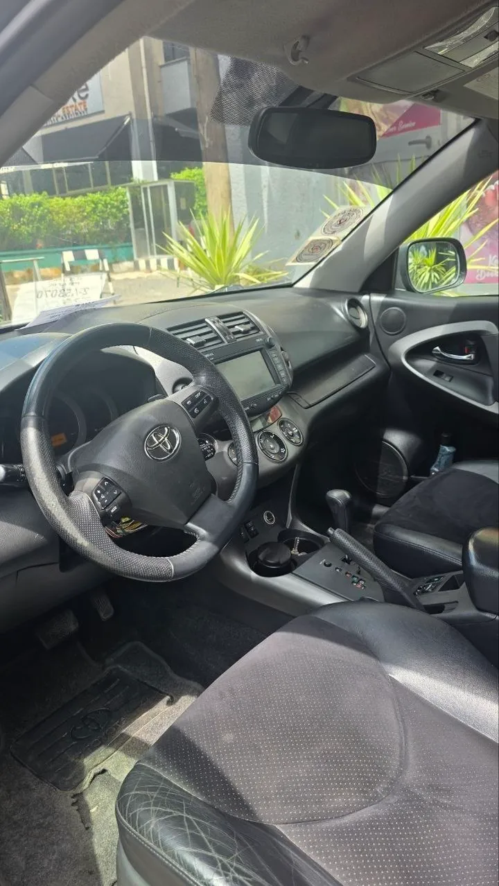 Toyota Rav4 2012 4WD Automatic – photo 4