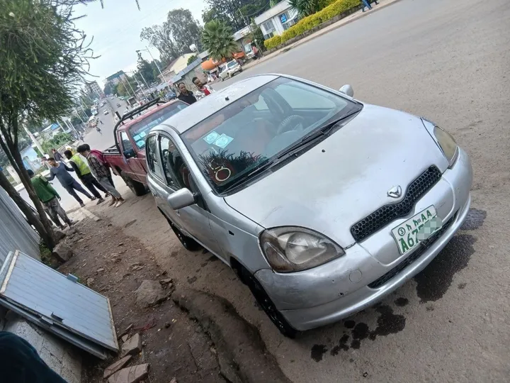 Toyota Vitz 2001 Automatic – photo 6