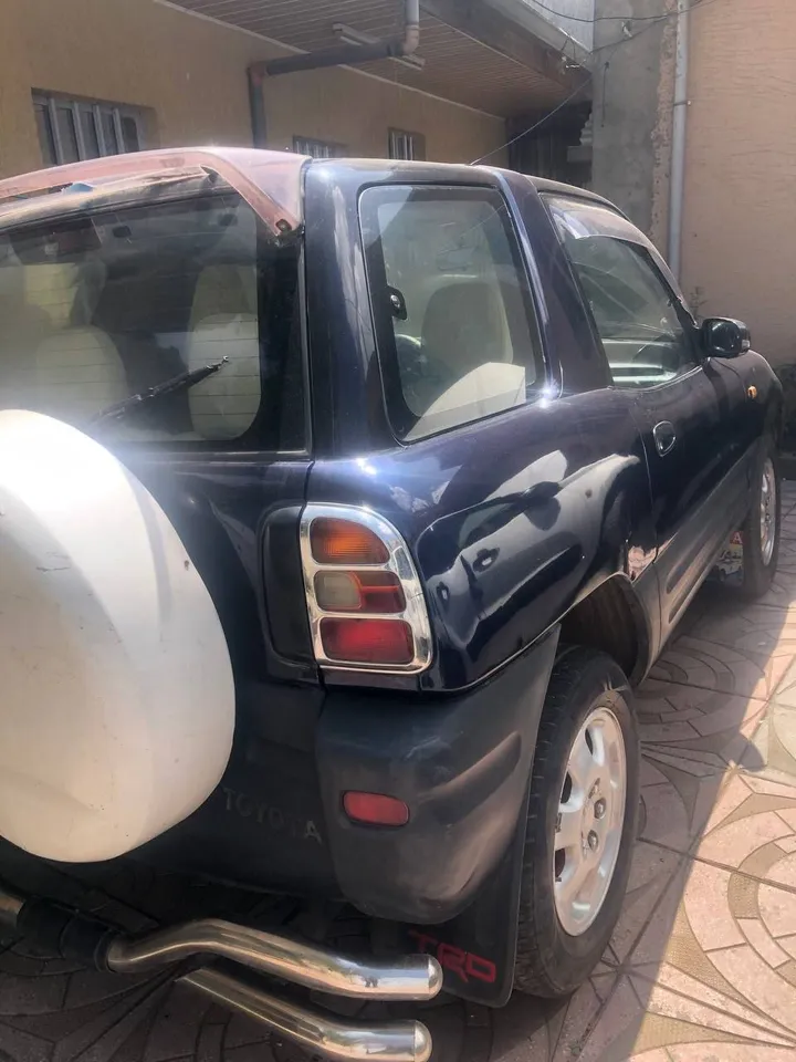 1995 Toyota RAV4 Automatic SUV – photo 4