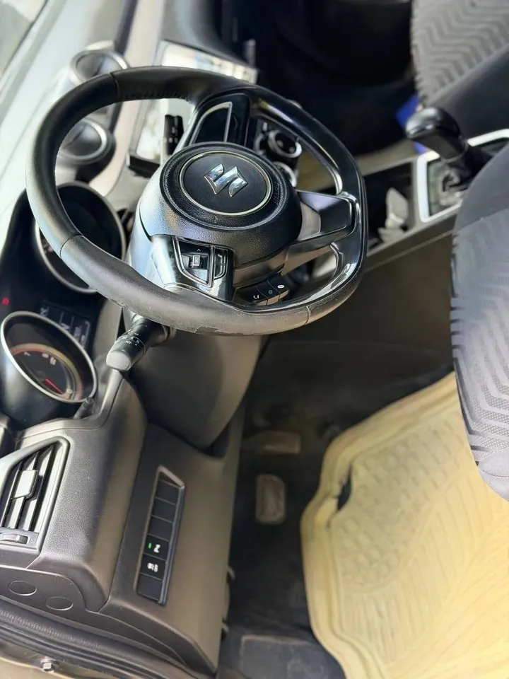 Suzuki Swift 2022 Automatic 1.2L – photo 4