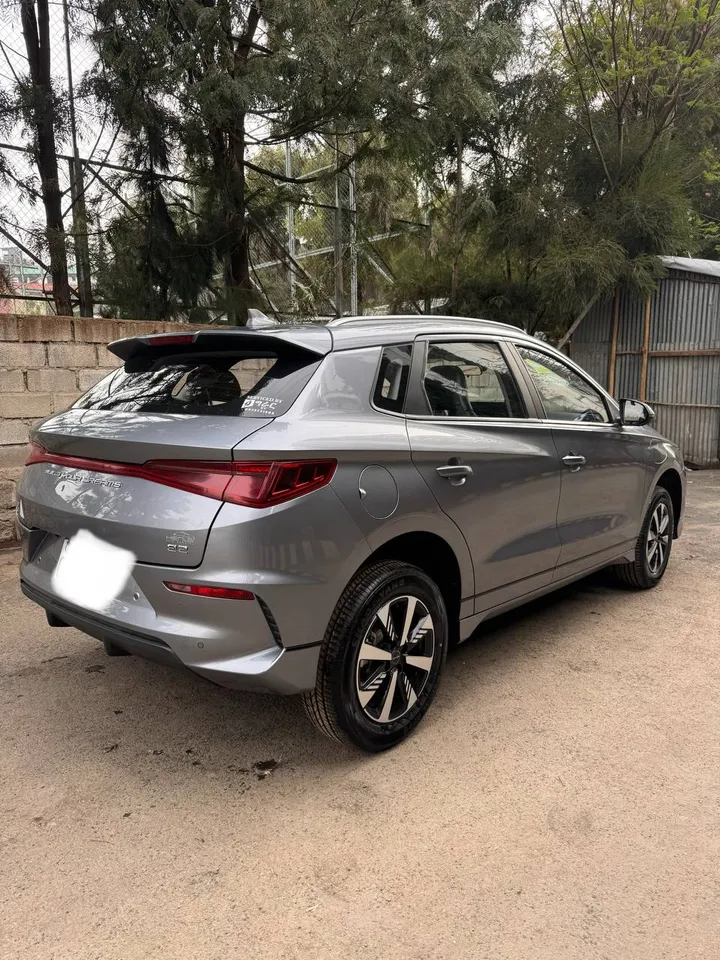 BYD E2 2024 Electric Hatchback – photo 4