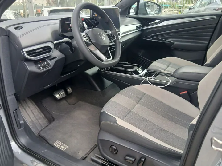 Volkswagen ID.4 Pro+ Electric SUV – photo 6
