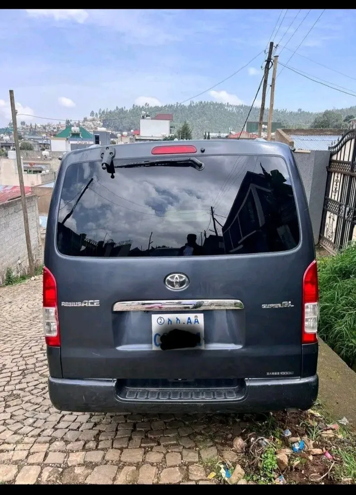 Toyota Abadula 2007 Diesel Automatic – photo 3