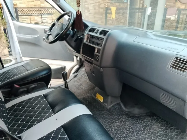 2007 Fabrica Cargo Van – photo 3