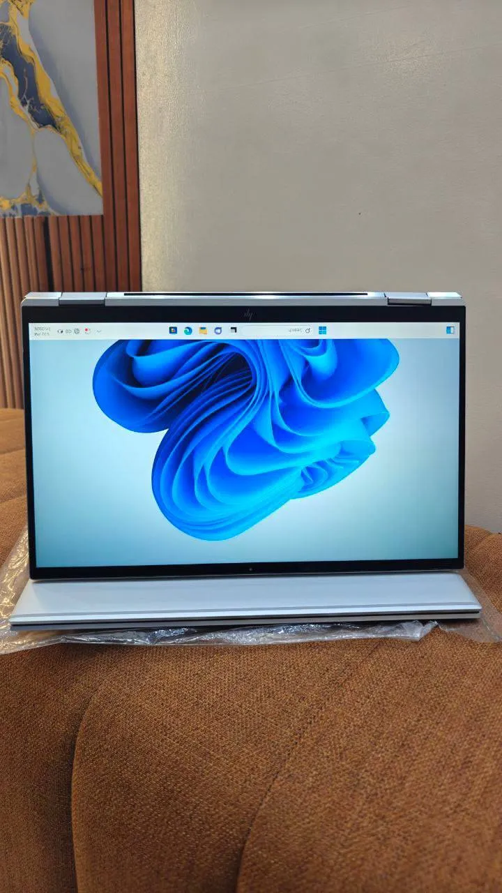 HP EliteBook 1040 G8 i7 Laptop – photo 4