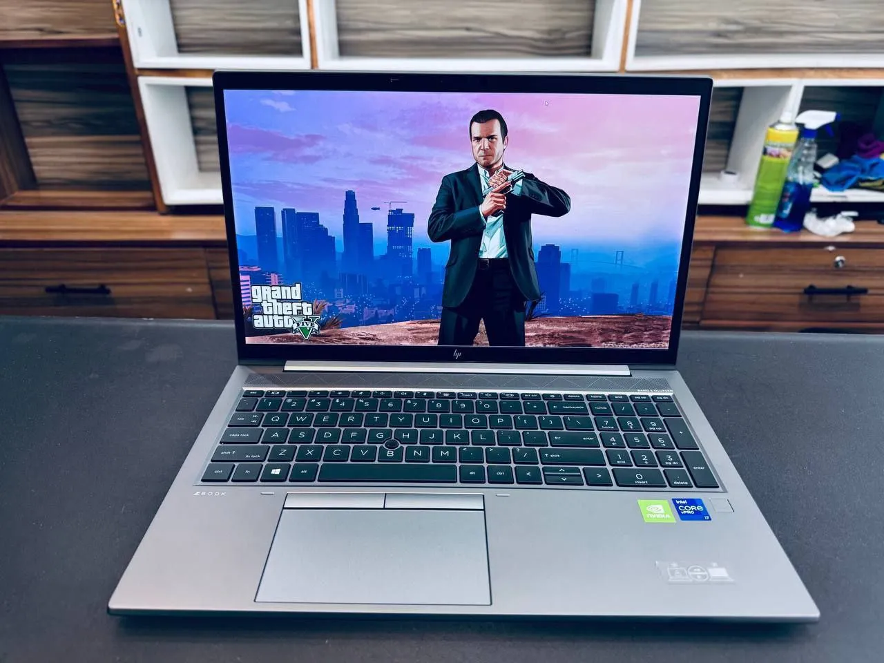 HP ZBook Firefly G8 Workstation – photo 4