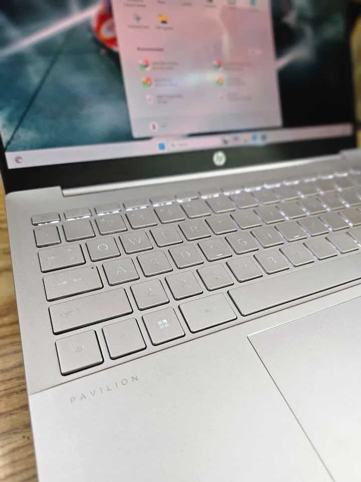 HP Pavilion Plus 14 i5 Laptop – photo 4