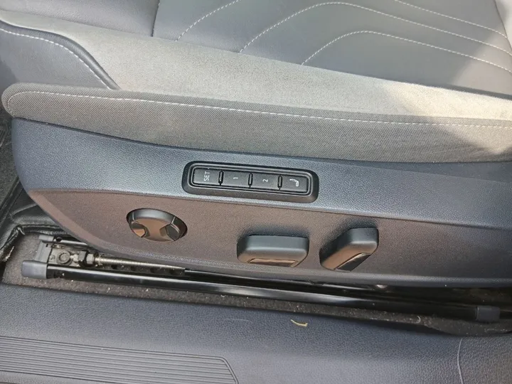 Volkswagen ID.4 Crozz Pro 2023 – photo 6