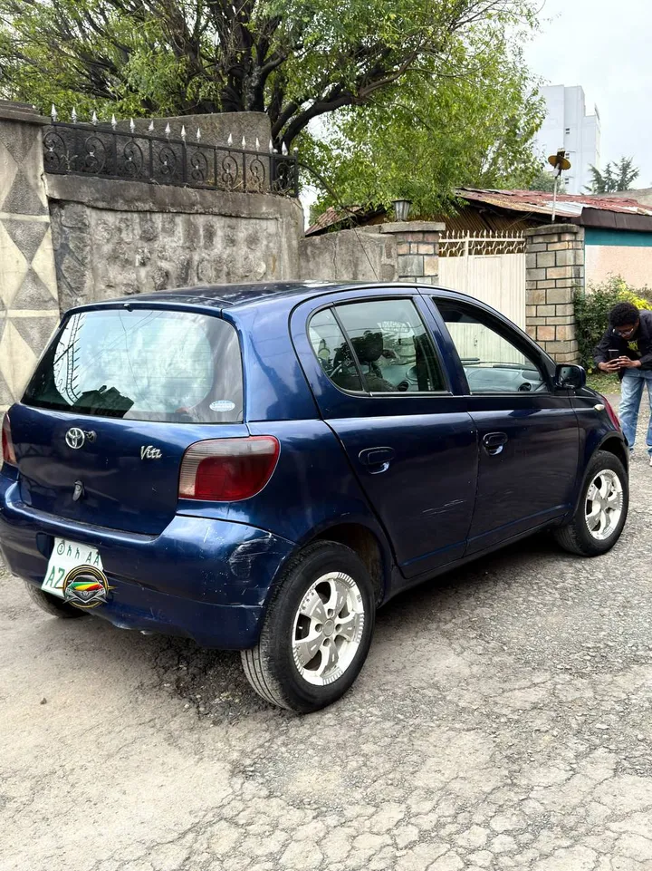 Toyota Vitz 2001 Automatic – photo 4