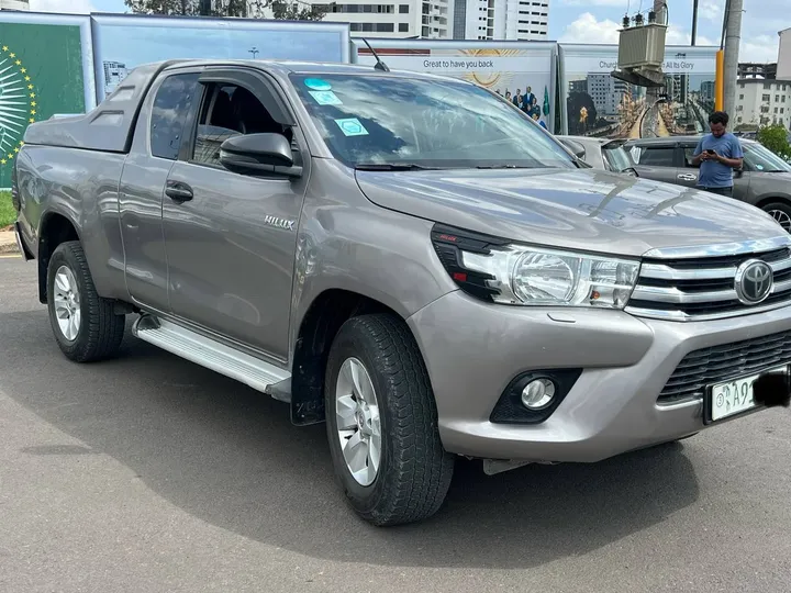 Toyota Hilux Revo King Cab 2019 – photo 6