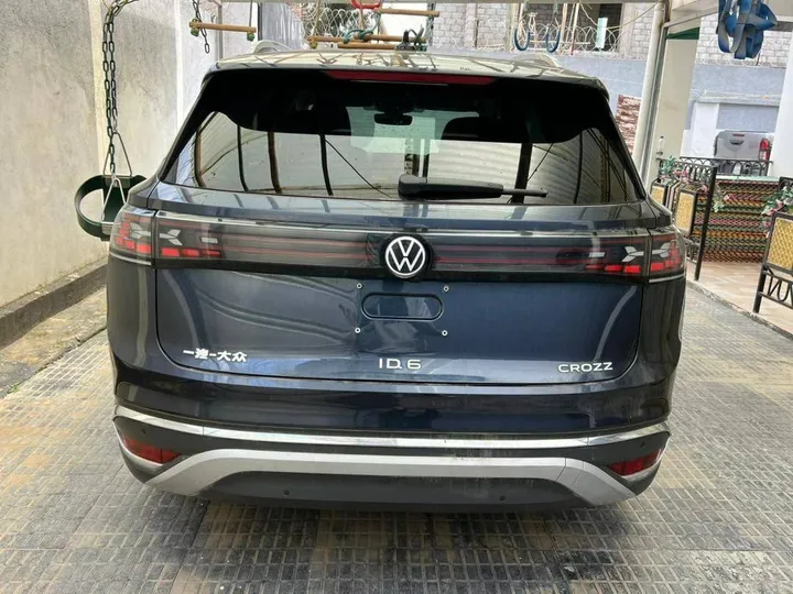 Volkswagen ID.6 Pro Crozz 2022 – photo 3