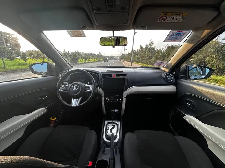 Toyota Rush S-Grade 2022 Automatic – photo 6