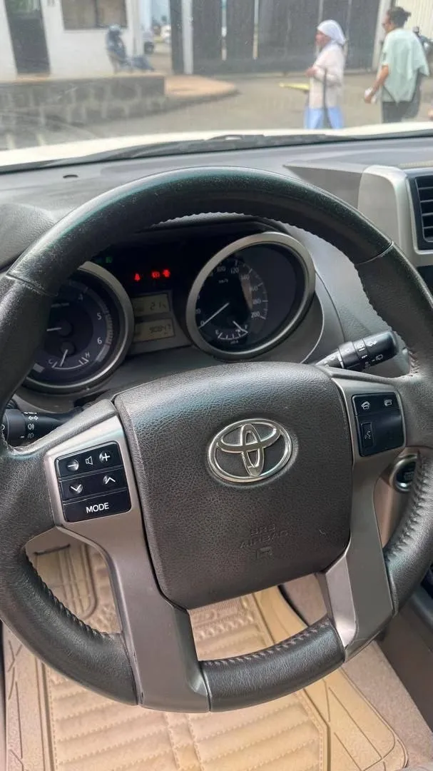 Toyota Landcruiser Prado 2010 Diesel – photo 3