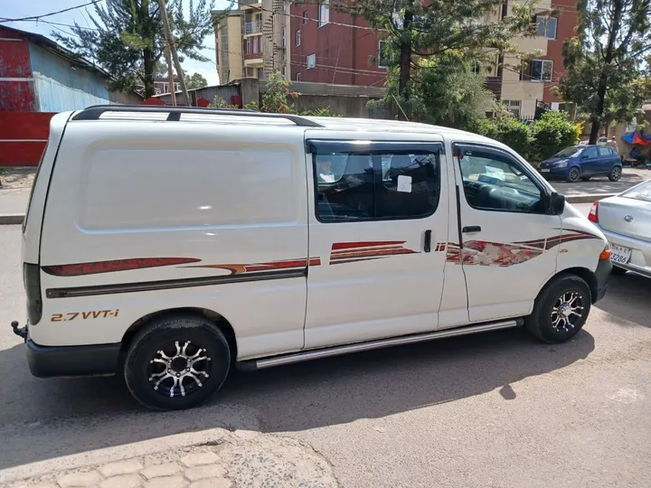 Toyota D4D Half Van 2006 – photo 7