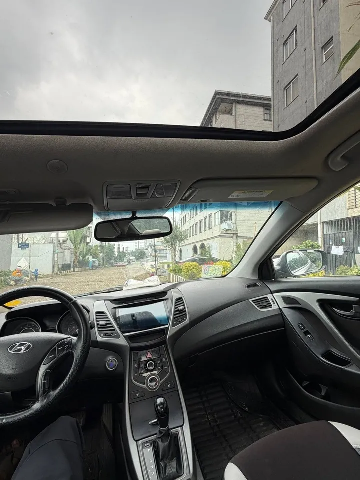 Hyundai Elantra 2015 Automatic – photo 6