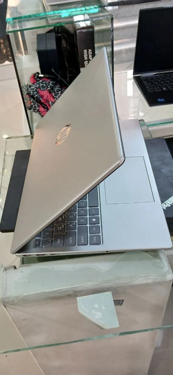 HP 7000 Series Ryzen 5 Laptop – photo 3