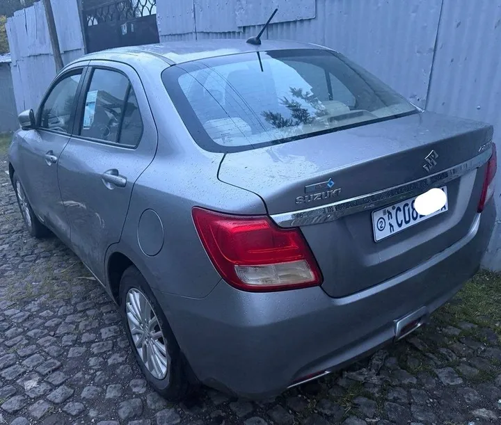 Suzuki Dzire 2022 Automatic – photo 4
