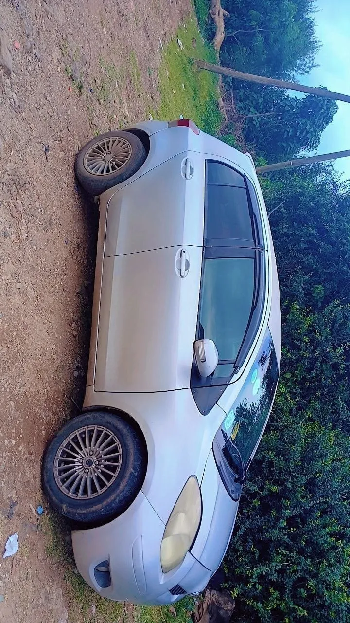 Toyota Yaris Compact 2008 Automatic – photo 6