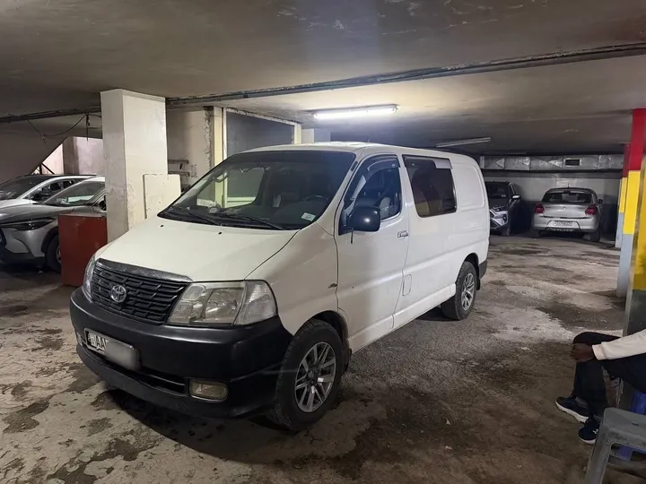 Toyota Hiace 2009 Diesel Manual – photo 6