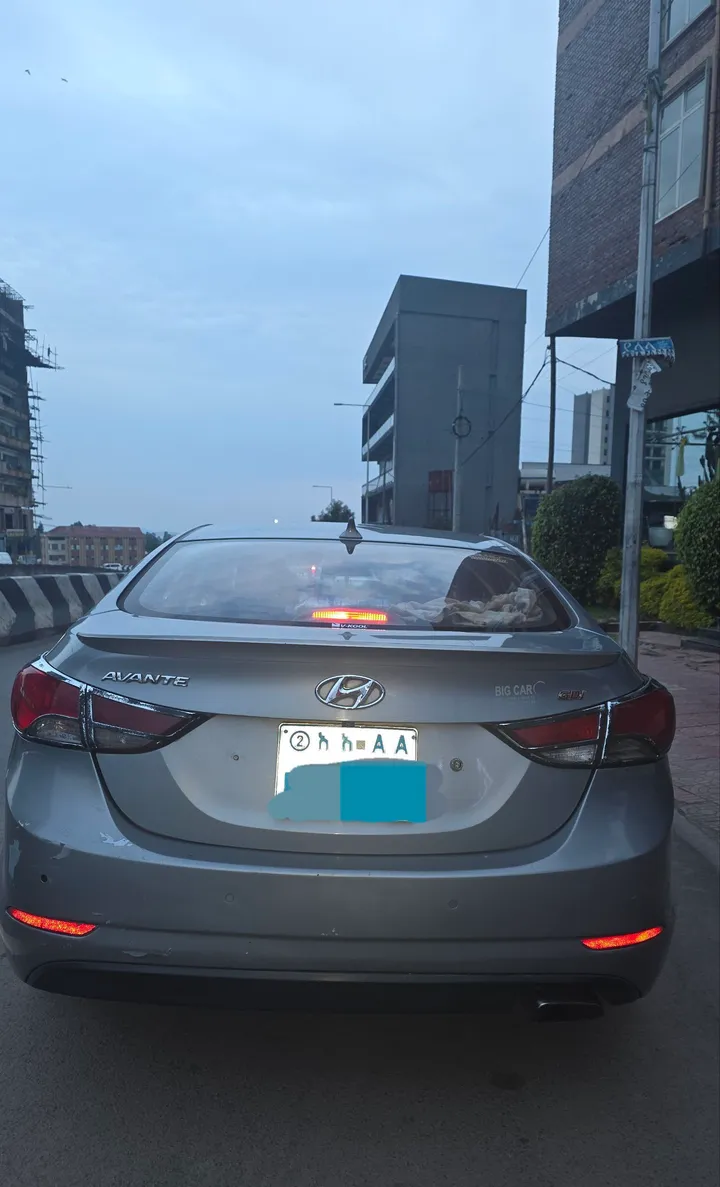 Hyundai Avante 2015 1.6L Automatic – photo 5