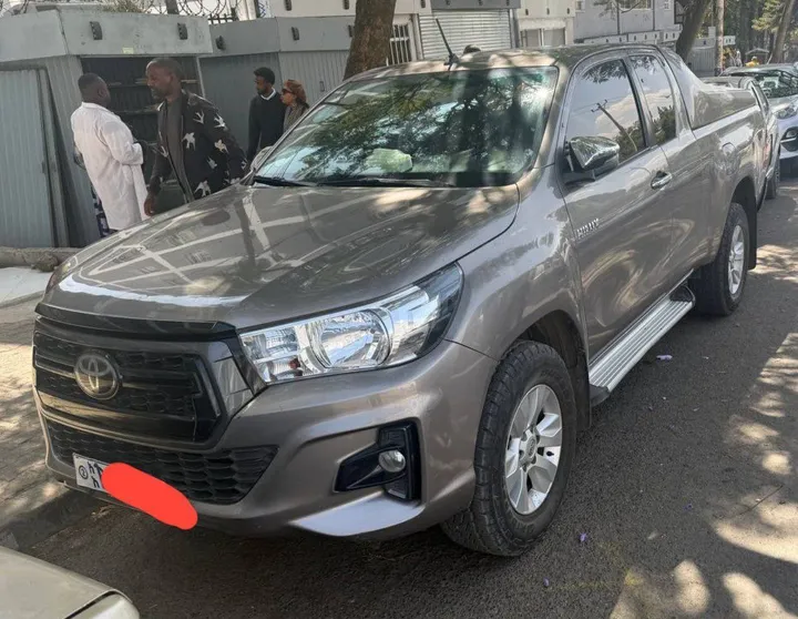 Toyota Hilux Extra Cab 2020 – photo 4