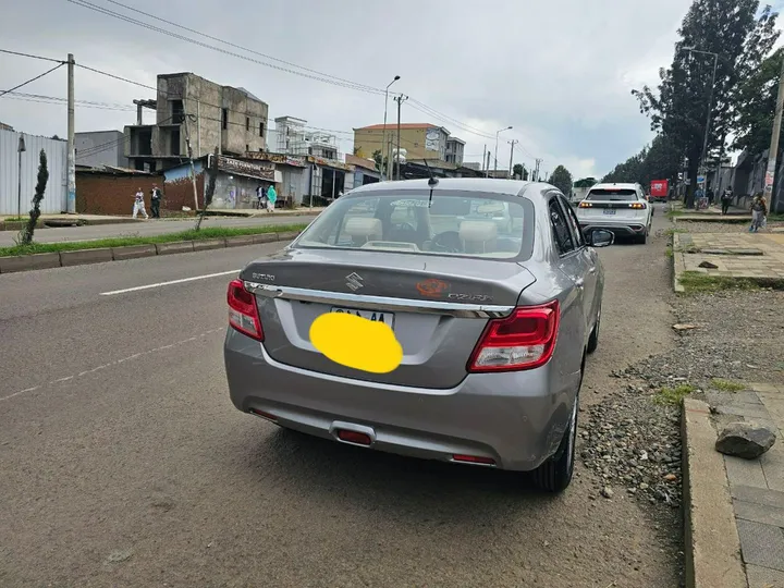 Suzuki Dzire 2022 Automatic – photo 9