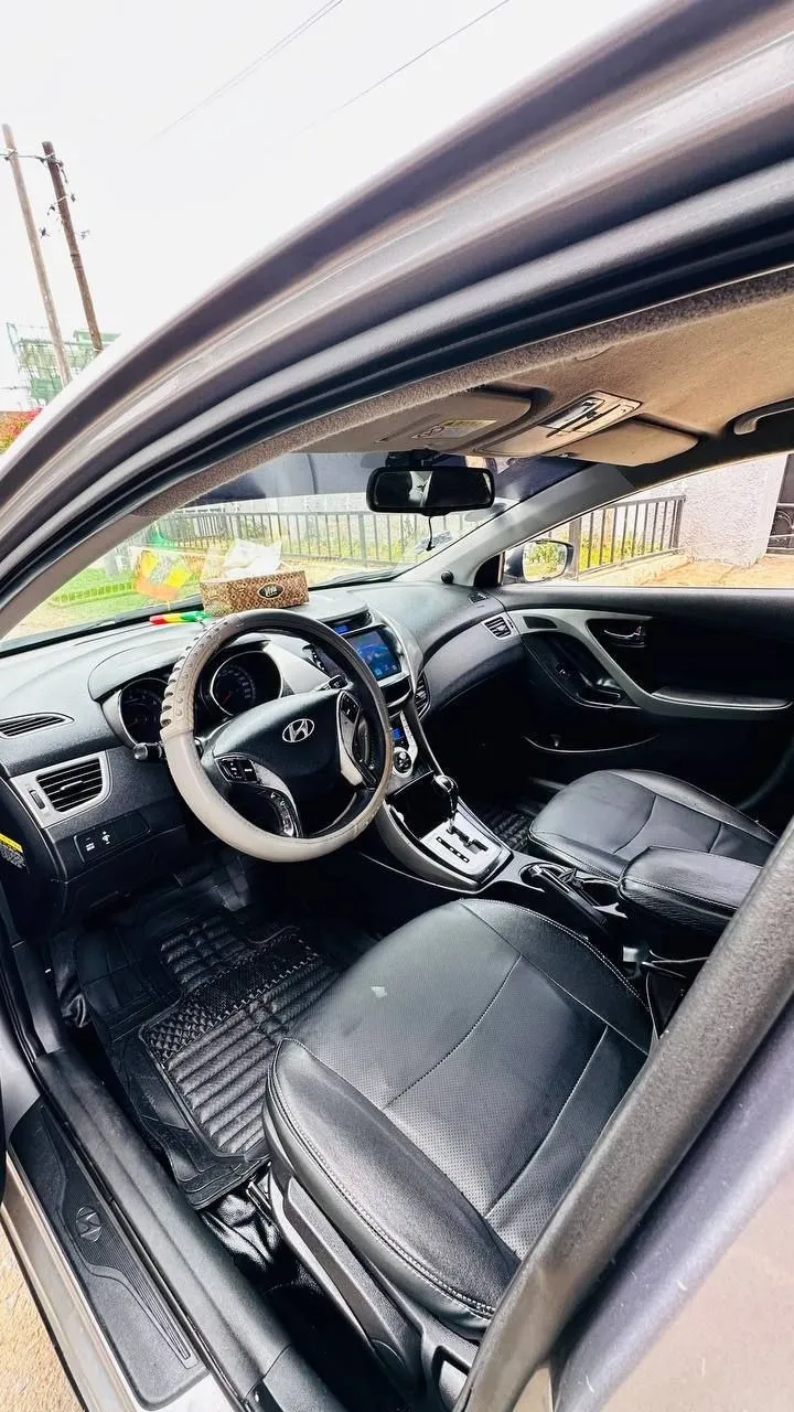 Hyundai Avante 2012 1.6L – photo 4