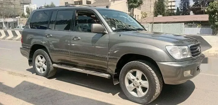 Toyota Land Cruiser 105 Automatic SUV – photo 9