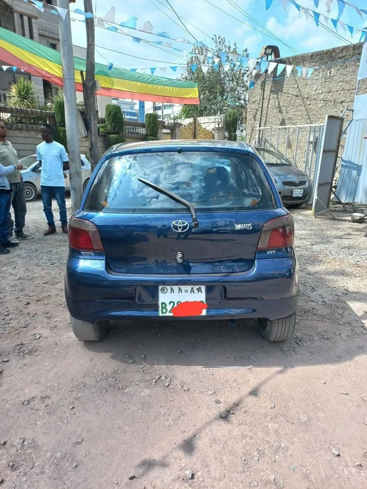 Toyota Vitz 2002 Automatic – photo 3