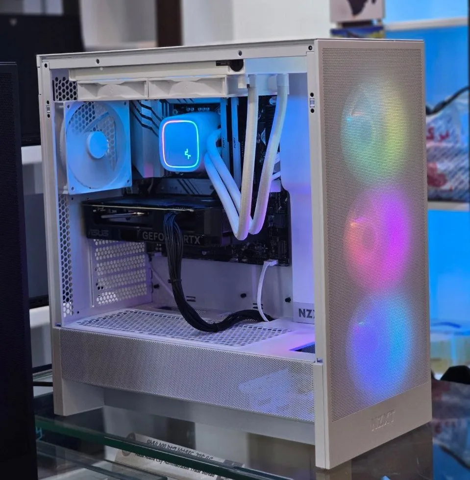 Assembled Gaming Desktop i9 32GB RTX 5060Ti – photo 3