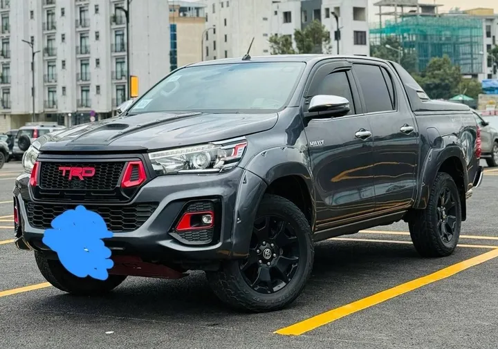 Toyota Hilux Revo TRD 2019 – photo 3