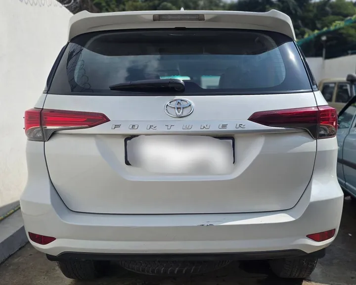 2023 Toyota Fortuner – photo 3