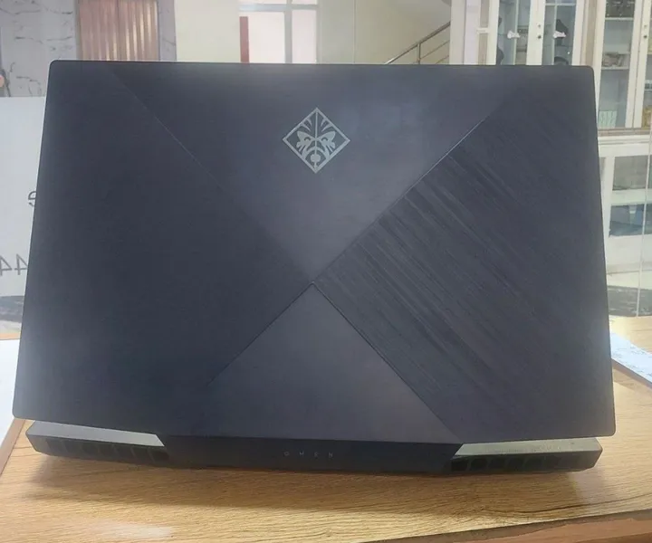 HP Omen 17 inch RTX 2070 Laptop – photo 3