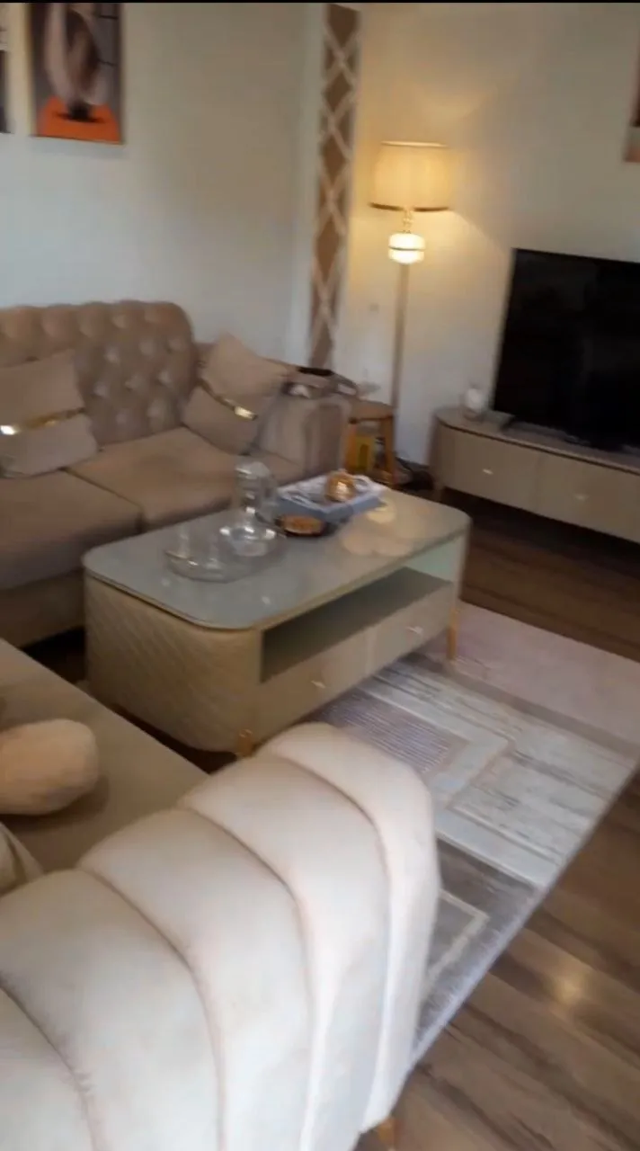 One Bedroom Summit Condominium 47sqm – photo 6