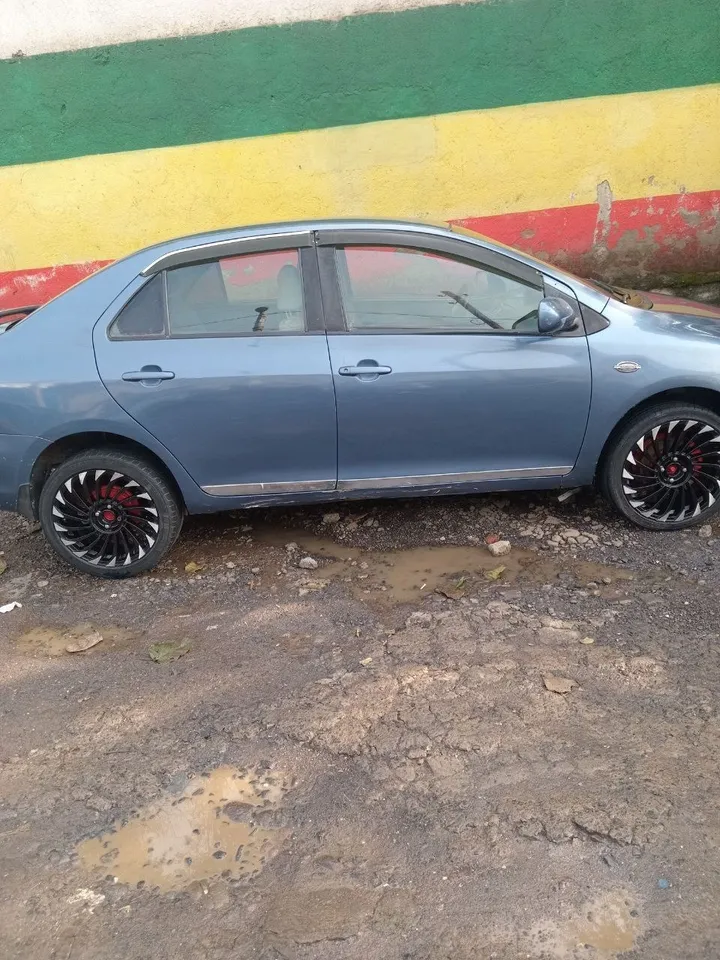 Toyota Yaris Sedan Automatic 2007 – photo 3