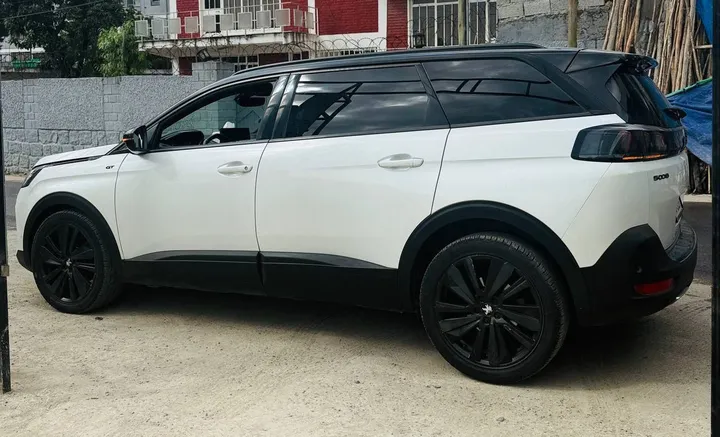 Peugeot 5008 2021 SUV – photo 3