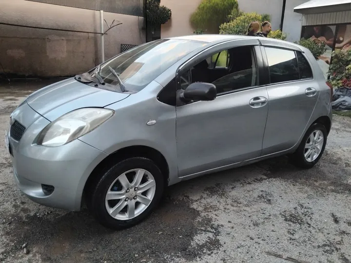 Toyota Yaris Compact 2007 – photo 5