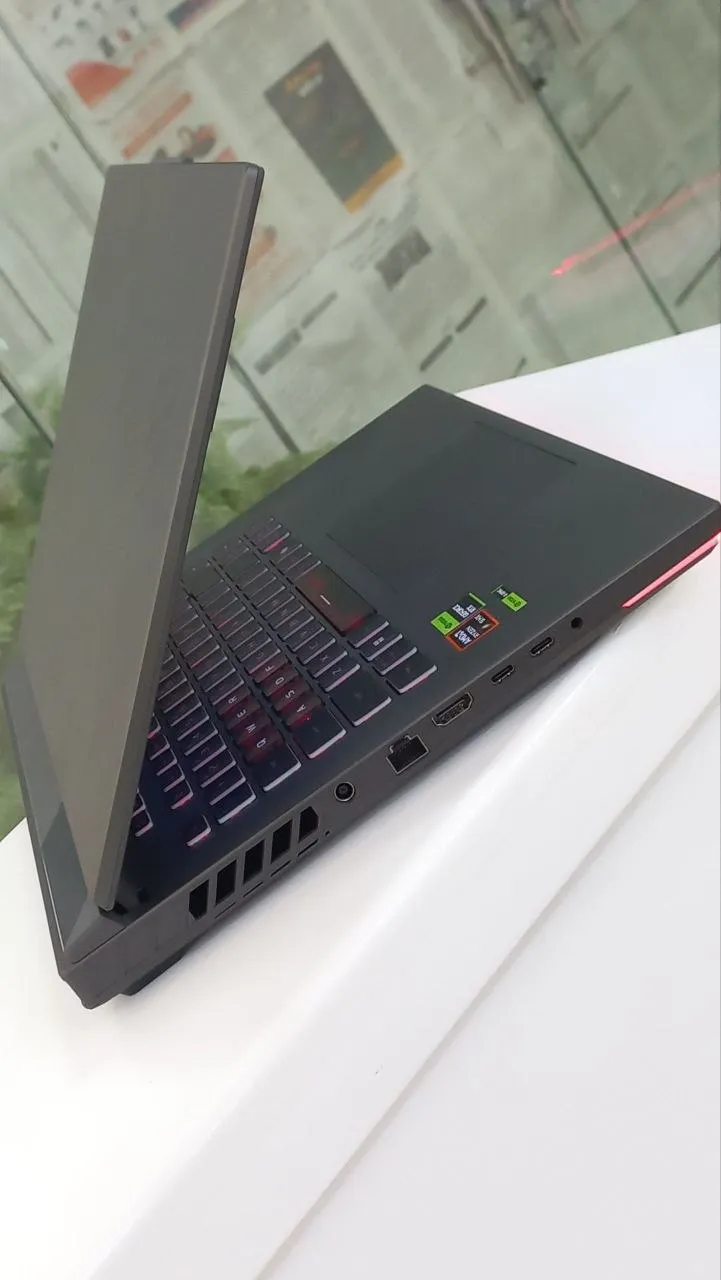 ASUS ROG Strix G16 RTX 5070 – photo 3