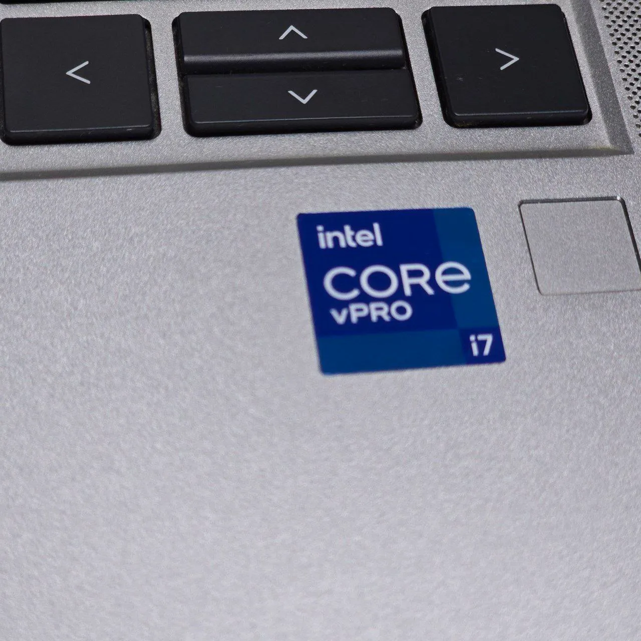 HP EliteBook 840 G9 – photo 3
