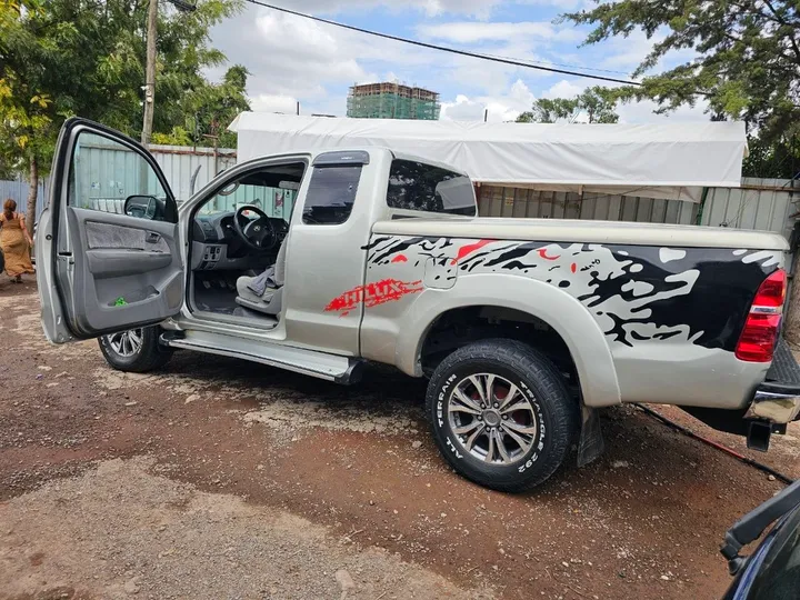 Toyota Hilux King Cab 2008 – photo 7
