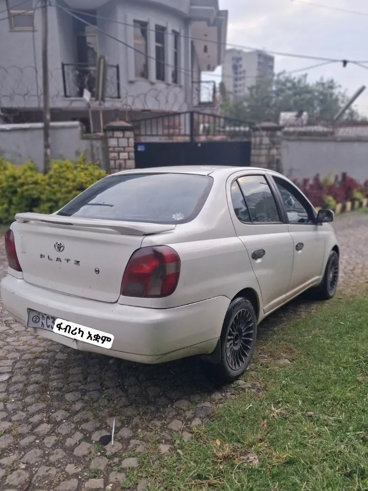 Toyota Platz 2005 – photo 3
