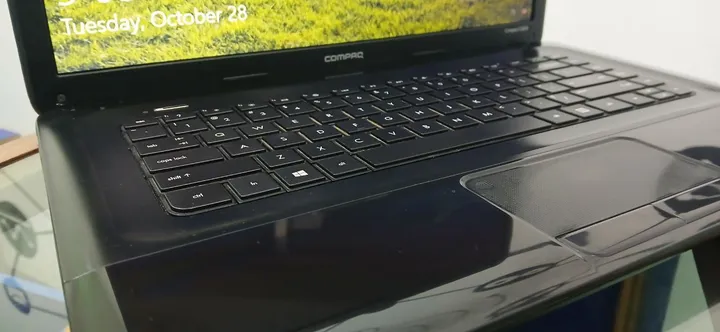 HP Compaq 15.6 Inch Laptop 4GB 250GB – photo 3