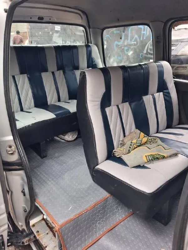 Every 2005 Manual Van – photo 3