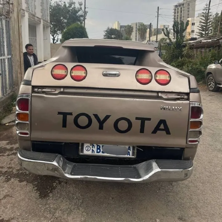 Toyota Hilux Double Cab 2008 – photo 4