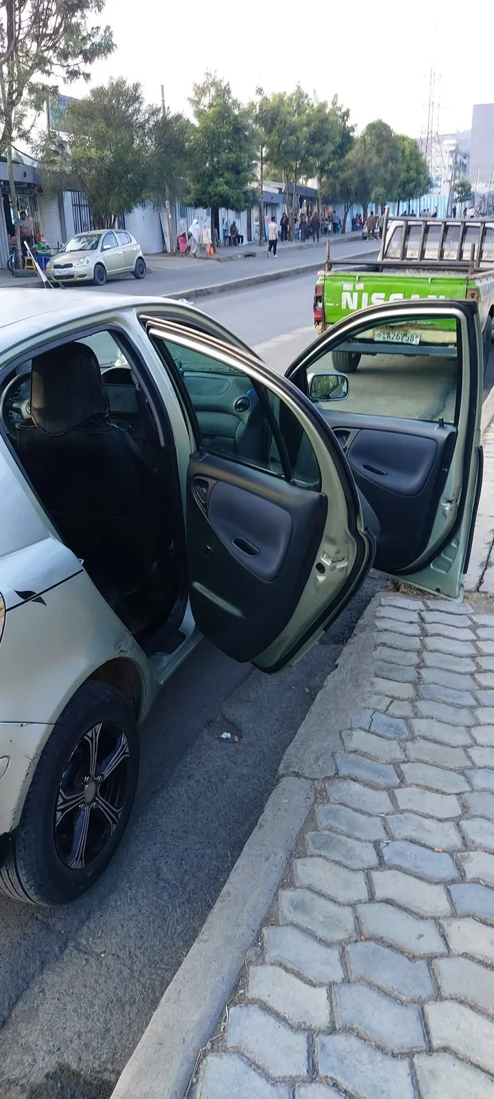 Toyota Vitz Automatic 2002 – photo 4